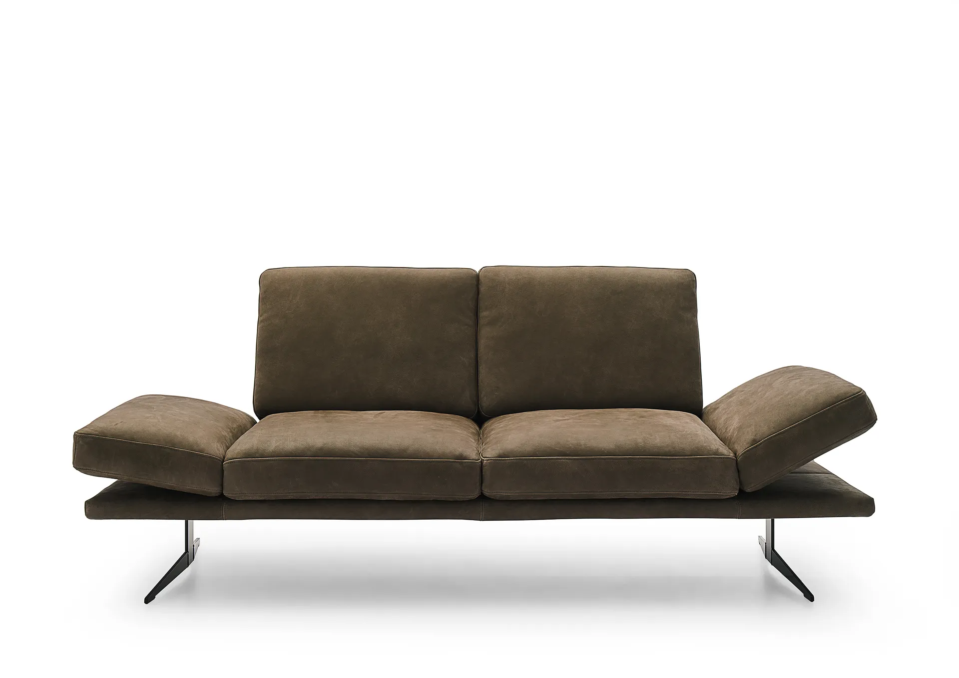 sofa orlando in braunem leder mit schwarzen Kufenfuß
